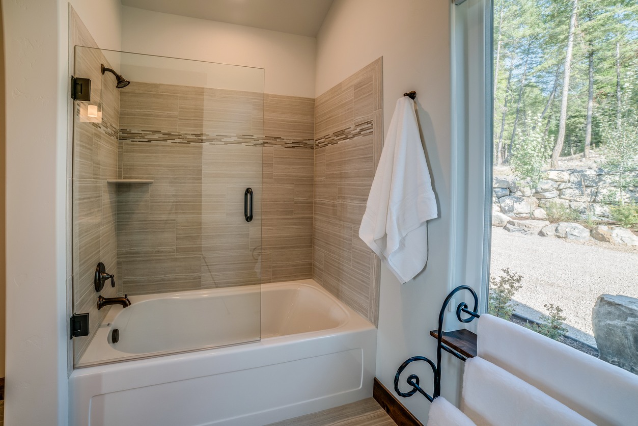 Shower & Tub Installation in Kendall